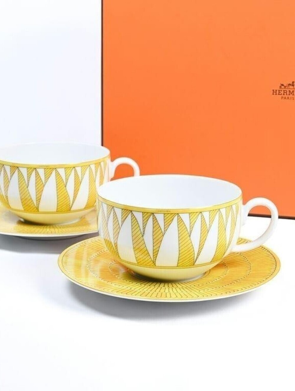 New Hermes Soleil Set Of 2 Tea Cups With Saucers READ DESCRIPTION